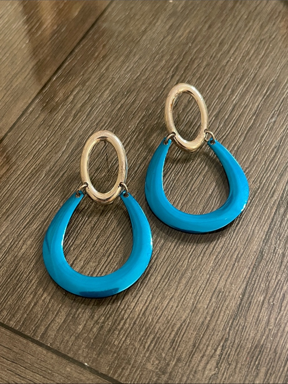 2010 Avon Bright Door Knocker Earrings Blue Silver-Tone